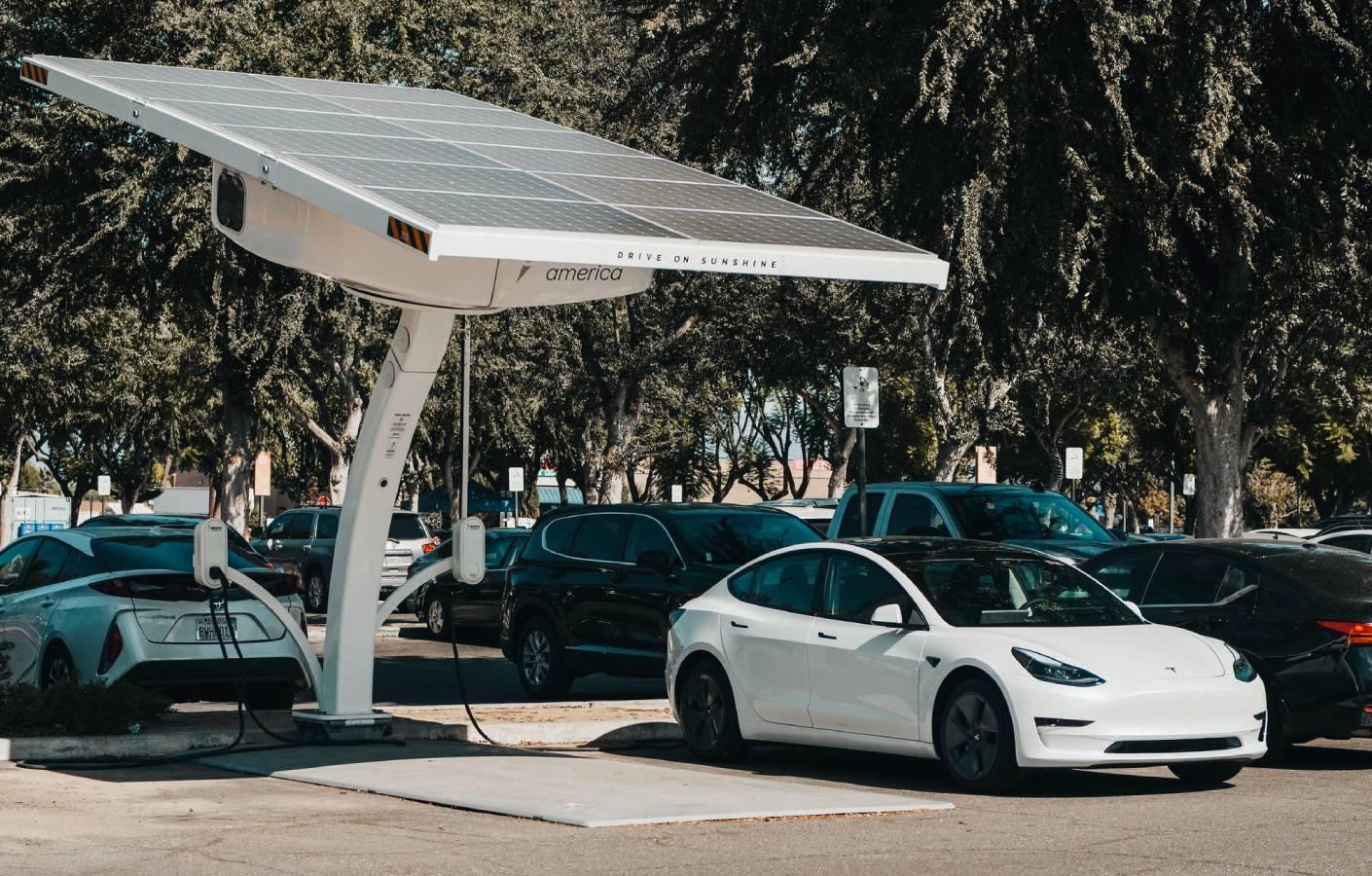 How Long Does it Take to Charge an Electric Car - Lokithorshop